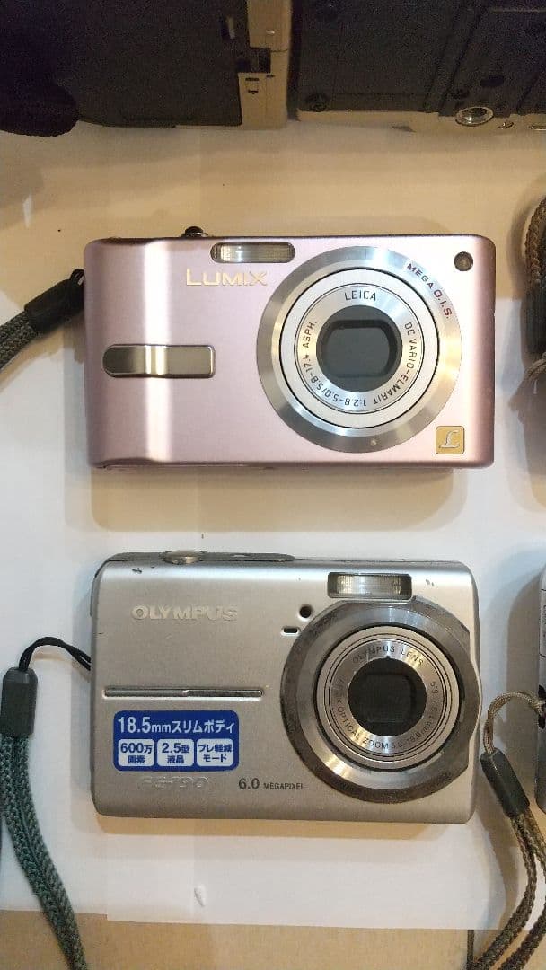 ユ*キ様 コンパクトデジタルカメラ(ビデオカメラ含む) 9台 動作未確認 ジャン