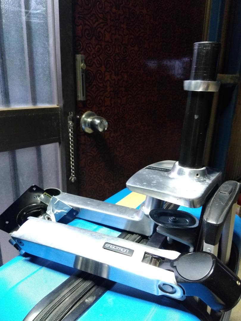 エルゴトロン Ergotron製 モニター用アーム