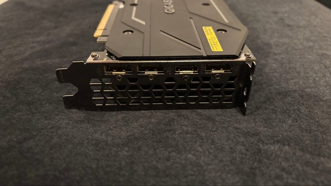 値下げ！GIGABYTE GeForce RTX 2060 SUPER 本体