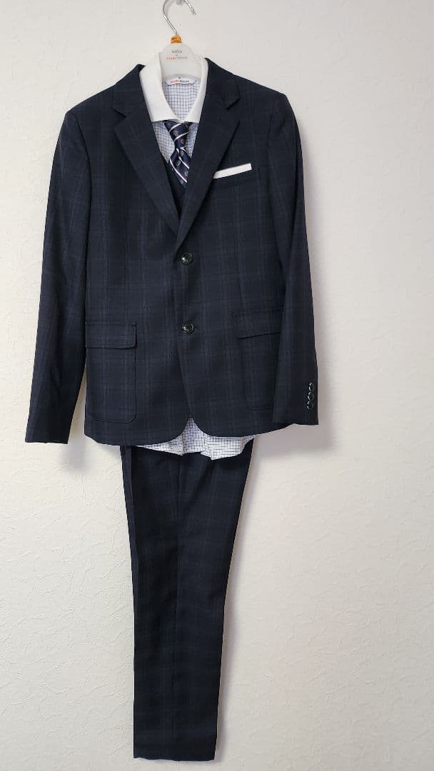 スーツ　一式　小学校　卒業式　男児　流行デザイン　BEAMS