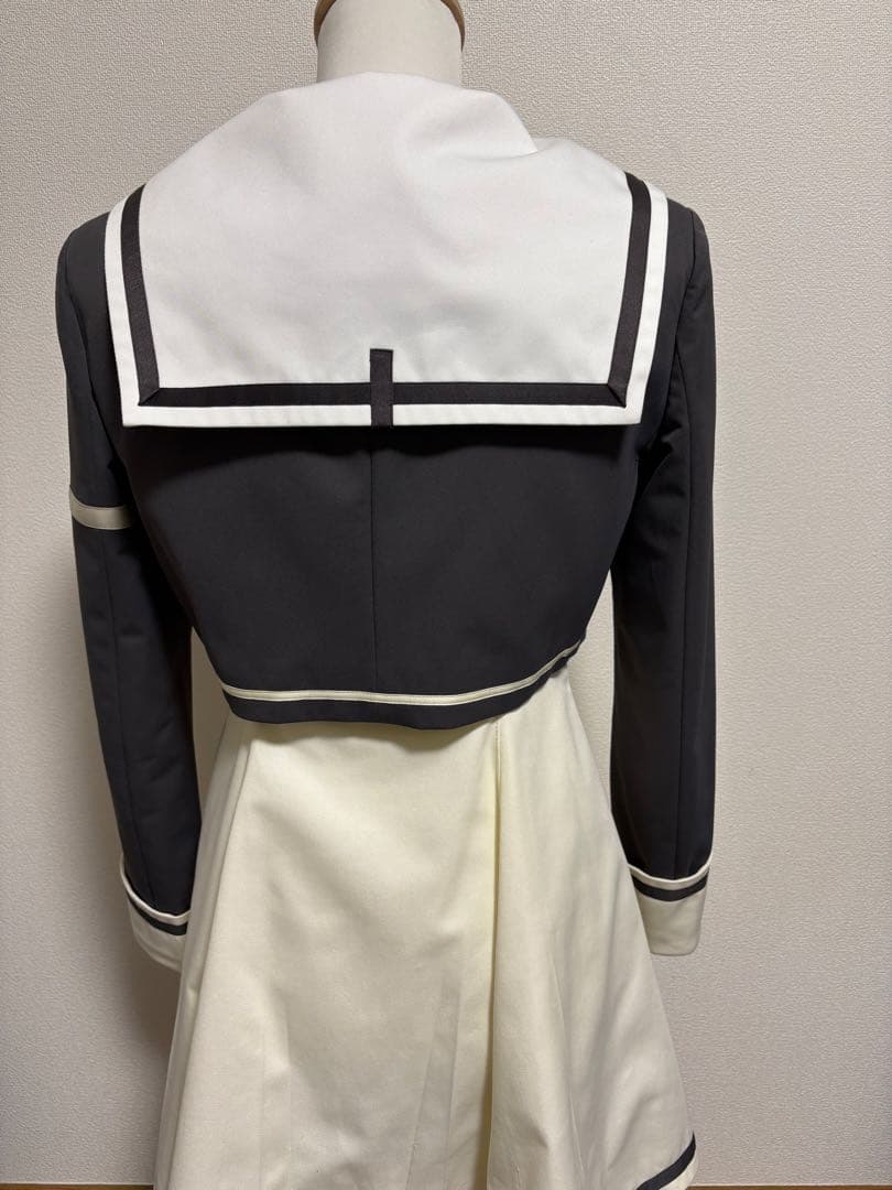 コスパティオ製　讃州中学校女子制服冬服ワンピースセット&ジャケット