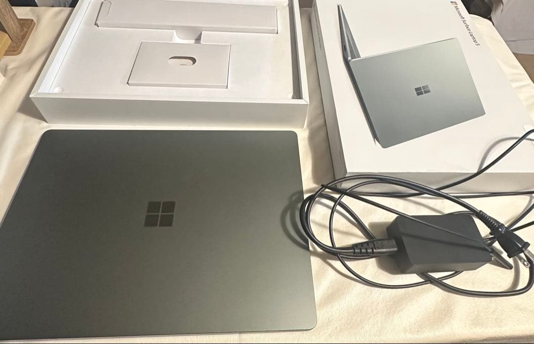 Surface Laptop 5 セージ 13.5/i5/16GB/256GB