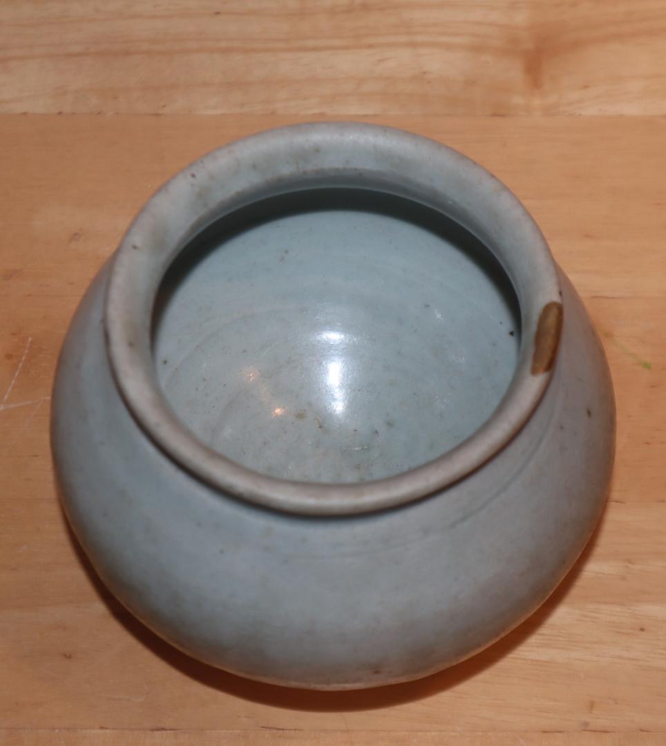 李朝白磁塩笥壺