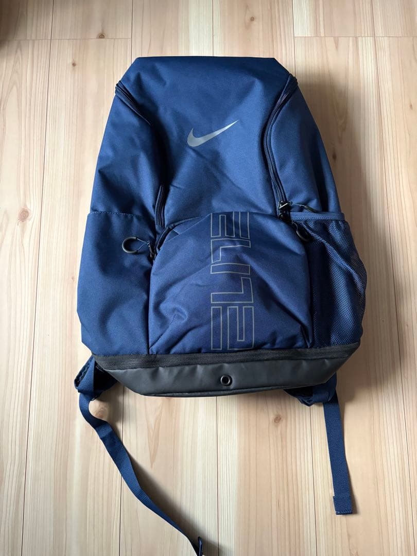 ミッドナイトネイビー　ナイキ ヴァシティ エリート バックパック（32L）