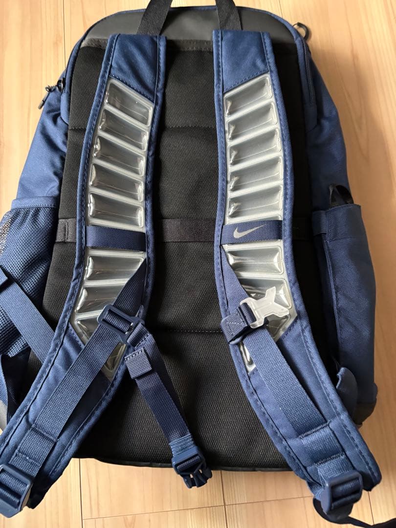 ミッドナイトネイビー　ナイキ ヴァシティ エリート バックパック（32L）