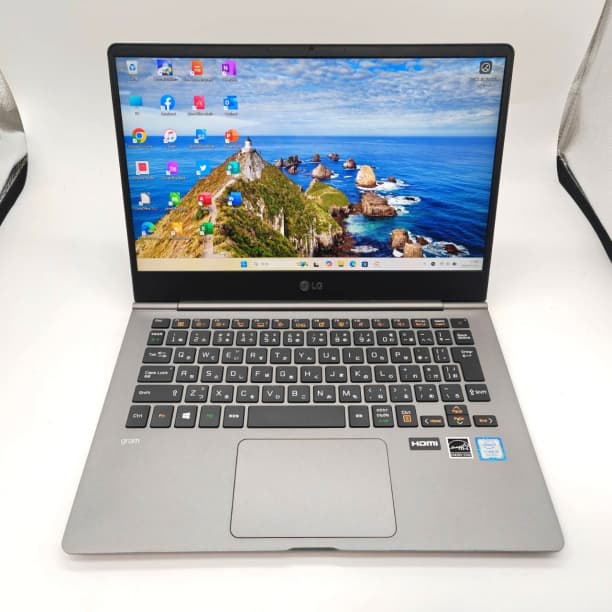 第8世代 i5 軽量 LG gram 13 16GB SSD256GB オフィス