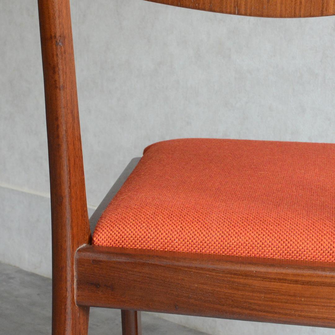 イギリス ヴィンテージ チーク ダイニングチェア オレンジ 北欧家具 04