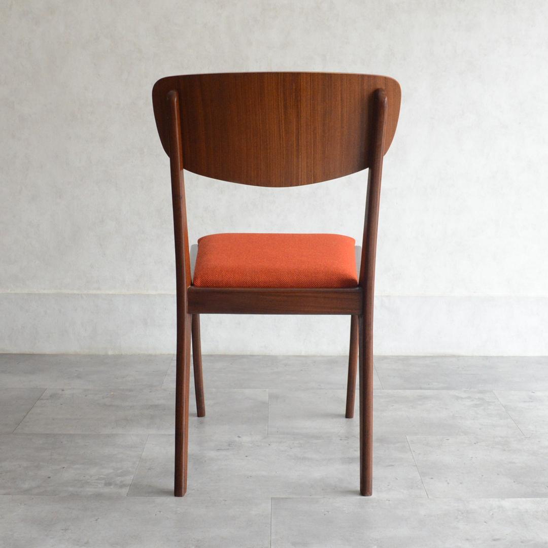 イギリス ヴィンテージ チーク ダイニングチェア オレンジ 北欧家具 04