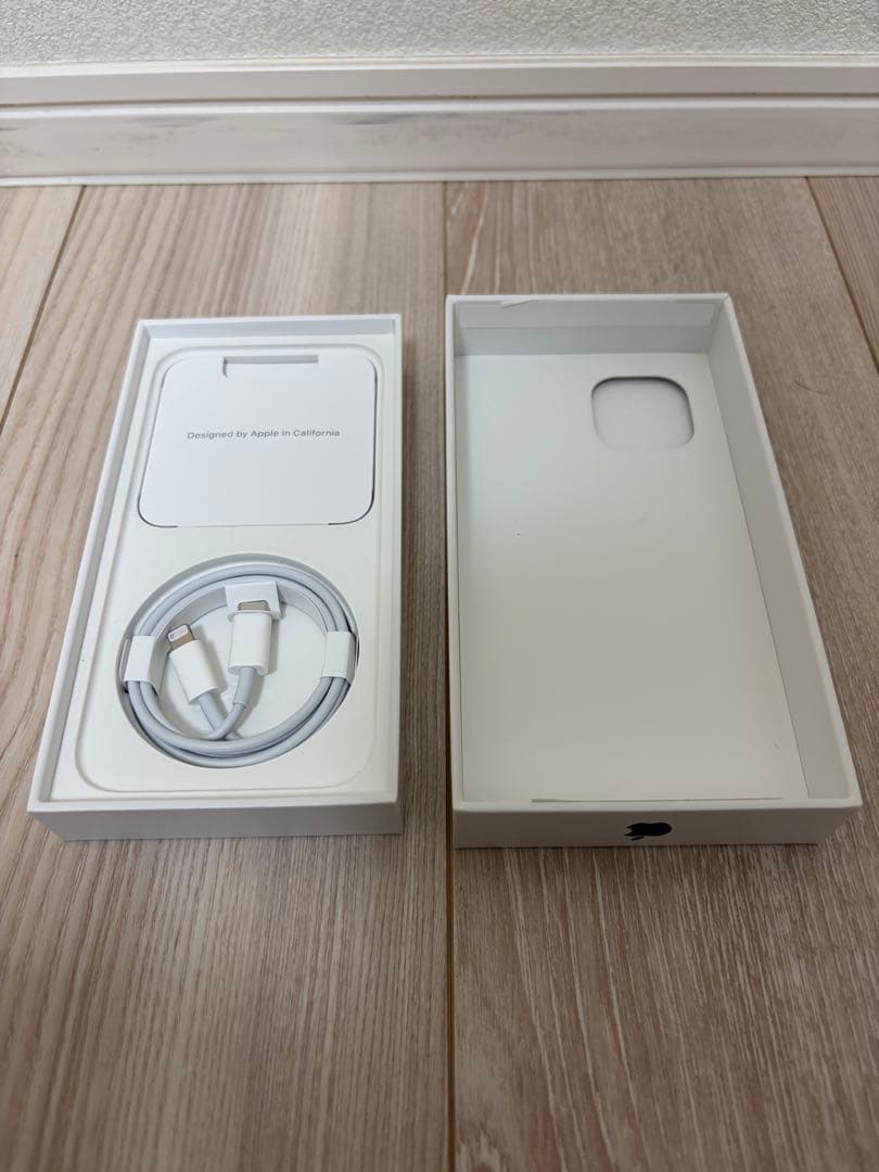 iPhone 14 256GB ミッドナイト SIMフリー バッテリー89%