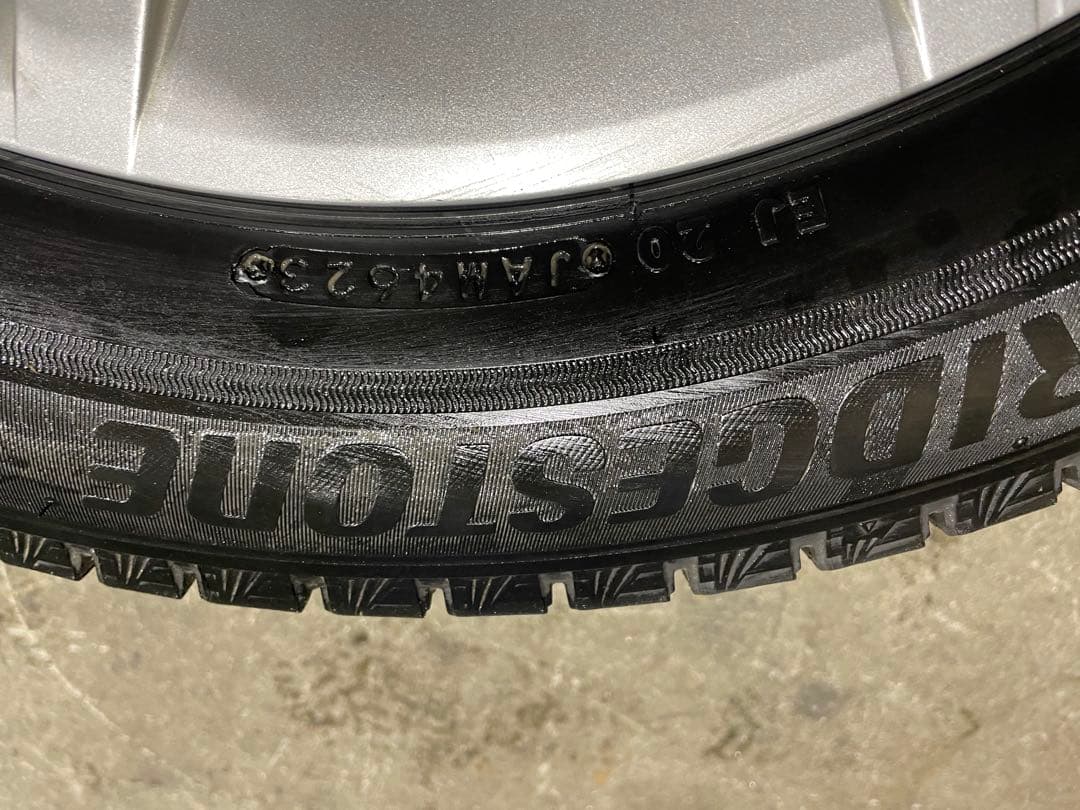 【バリ溝】ブリヂストン ブリザック VRX3 205/60R16 4本セット