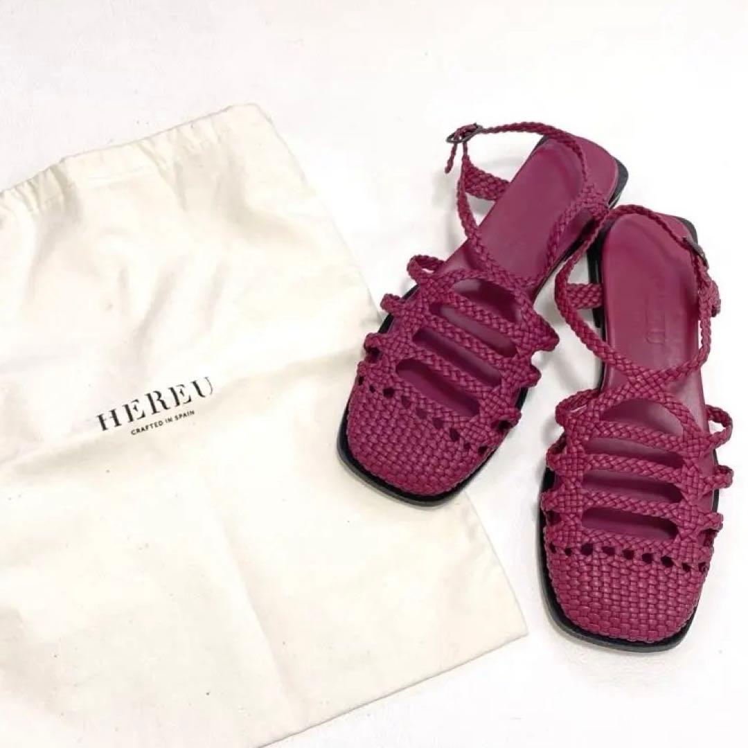美品 近年モデル HEREU ヘリュー サンダル 赤紫 37(24cm)
