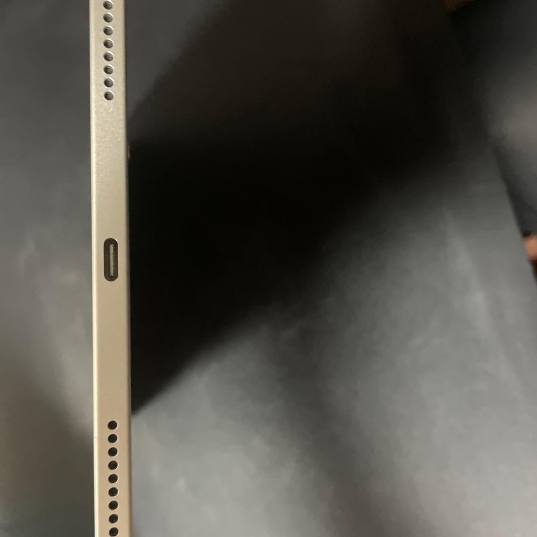 {美品} ipad(10世代) 256GB シルバー 箱無し Wi-Fiモデル