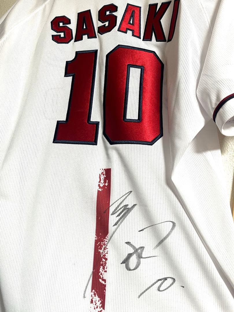 N*3様 広島東洋カープ　佐々木泰選手　直筆サイン入りユニフォーム　ホームMサイ