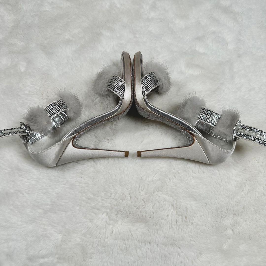 極美品　レネカオヴィラ　サンダル シルバー　21.5　ファー　オープントゥ
