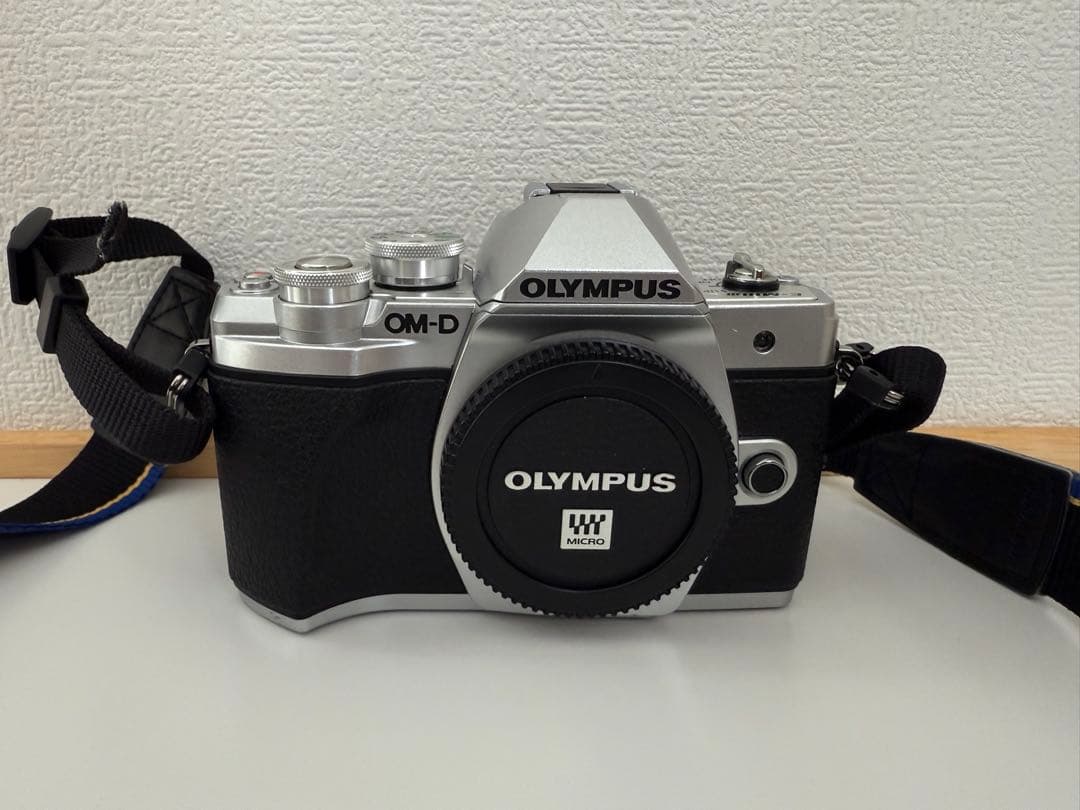 OLYMPUS ミラーレス一眼 OM-D E-M10 MarkIII セット