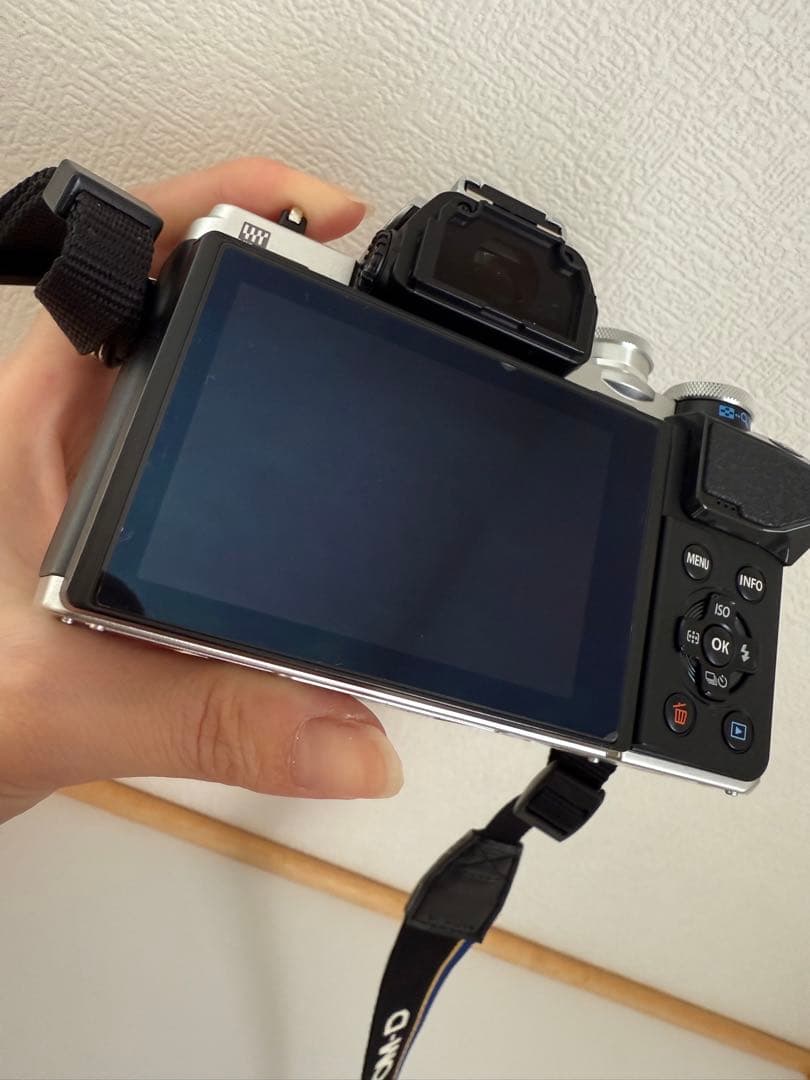 OLYMPUS ミラーレス一眼 OM-D E-M10 MarkIII セット