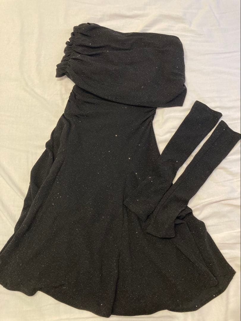 【LEJA】ストーンオフショルダーマーメイドワンピースドレス今ならバッグつき！