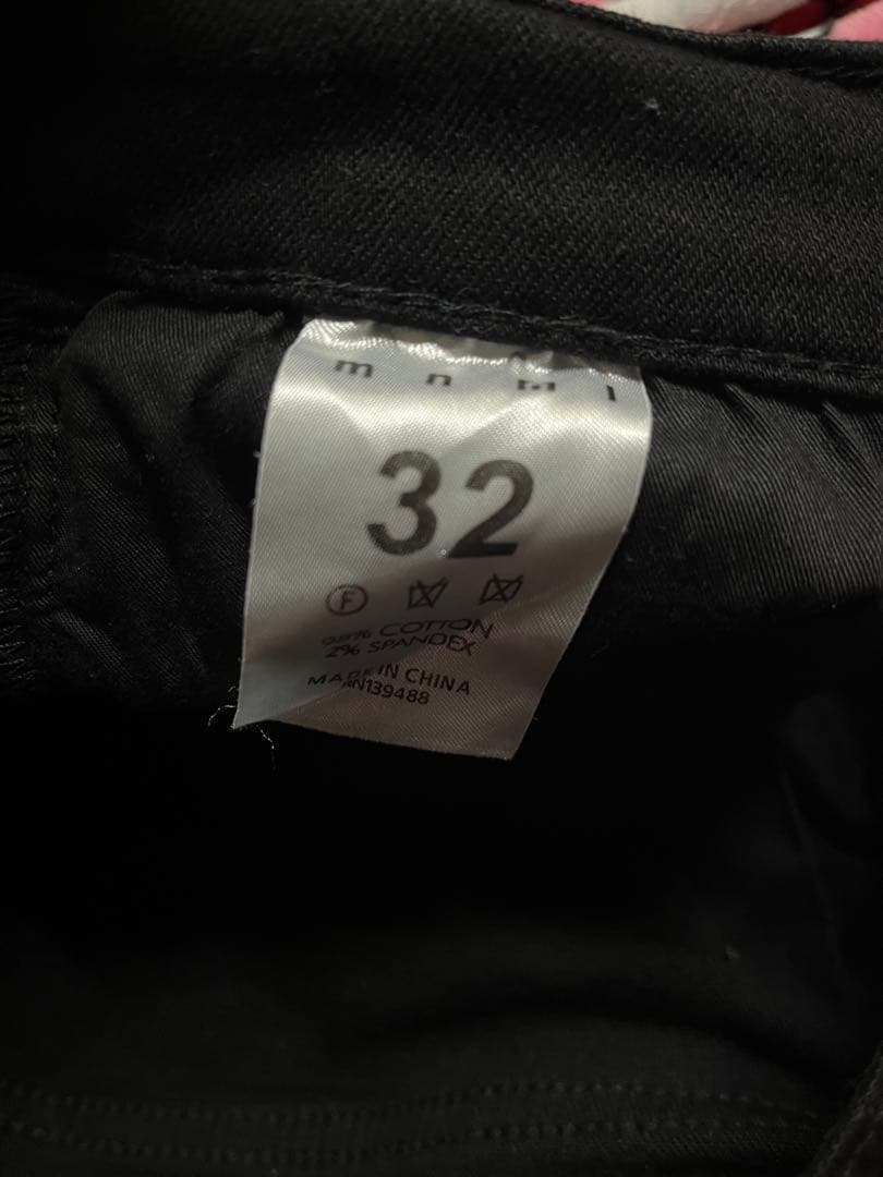 mnml ブラック 32インチ