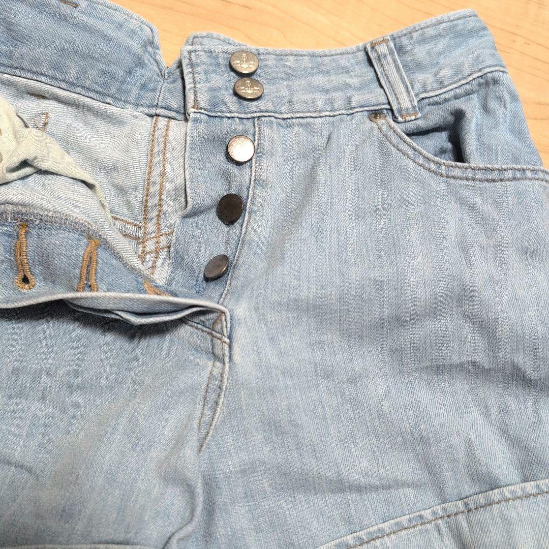 VivienneWestwood デニムショートパンツ 刺繍デザイン