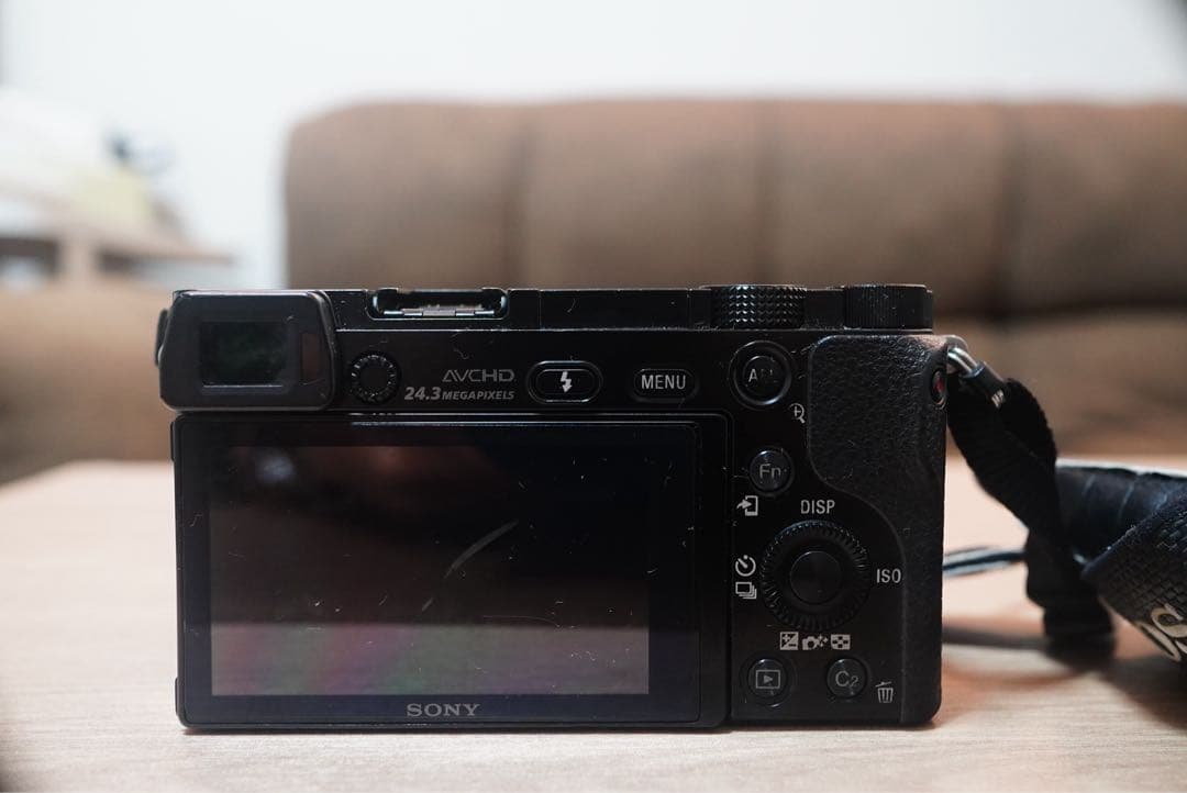 【ミラーレス一眼カメラ 】SONY α6000ダブルズームレンズキット