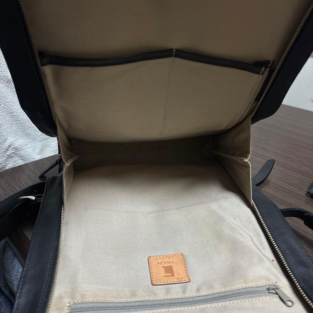 TRION トライオン 本革 リュック バッグパック A4