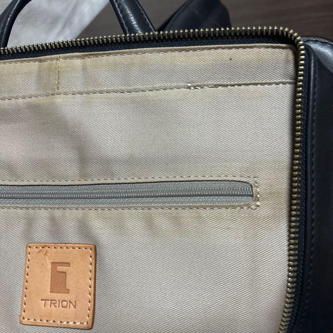 TRION トライオン 本革 リュック バッグパック A4