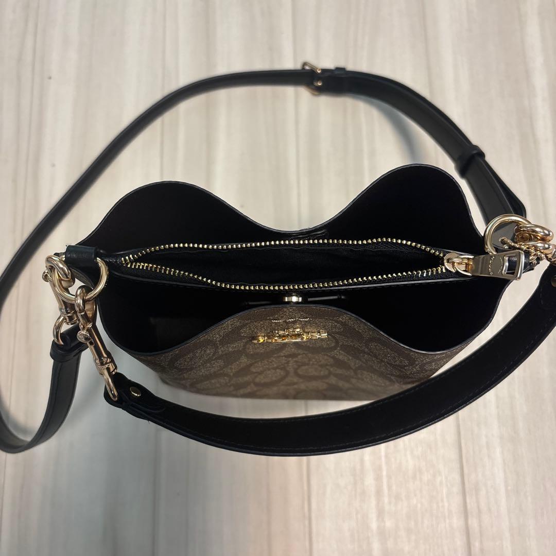 コーチ モノグラム柄 バッグ 中型