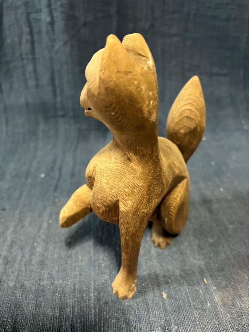 阿吽の狐一対　木彫りの狐　神棚に鎮座していた狐　江戸時代