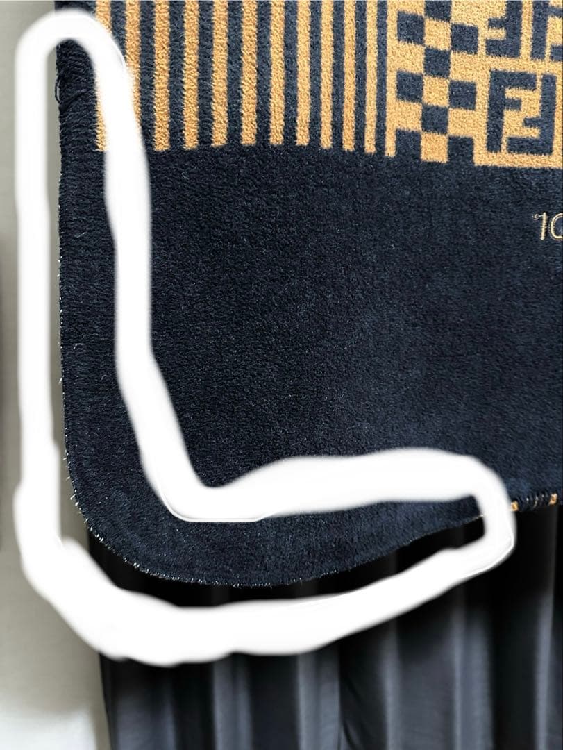 【訳あり】FENDI ズッカ柄 ブランケット140×210