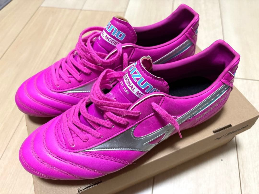 美品 海外限定モデル MIZUNO ミズノ モレリア2 PRO AG 27.0