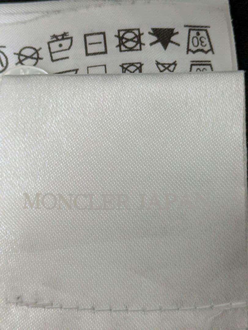MONCLER ブラック ポロシャツ 半袖