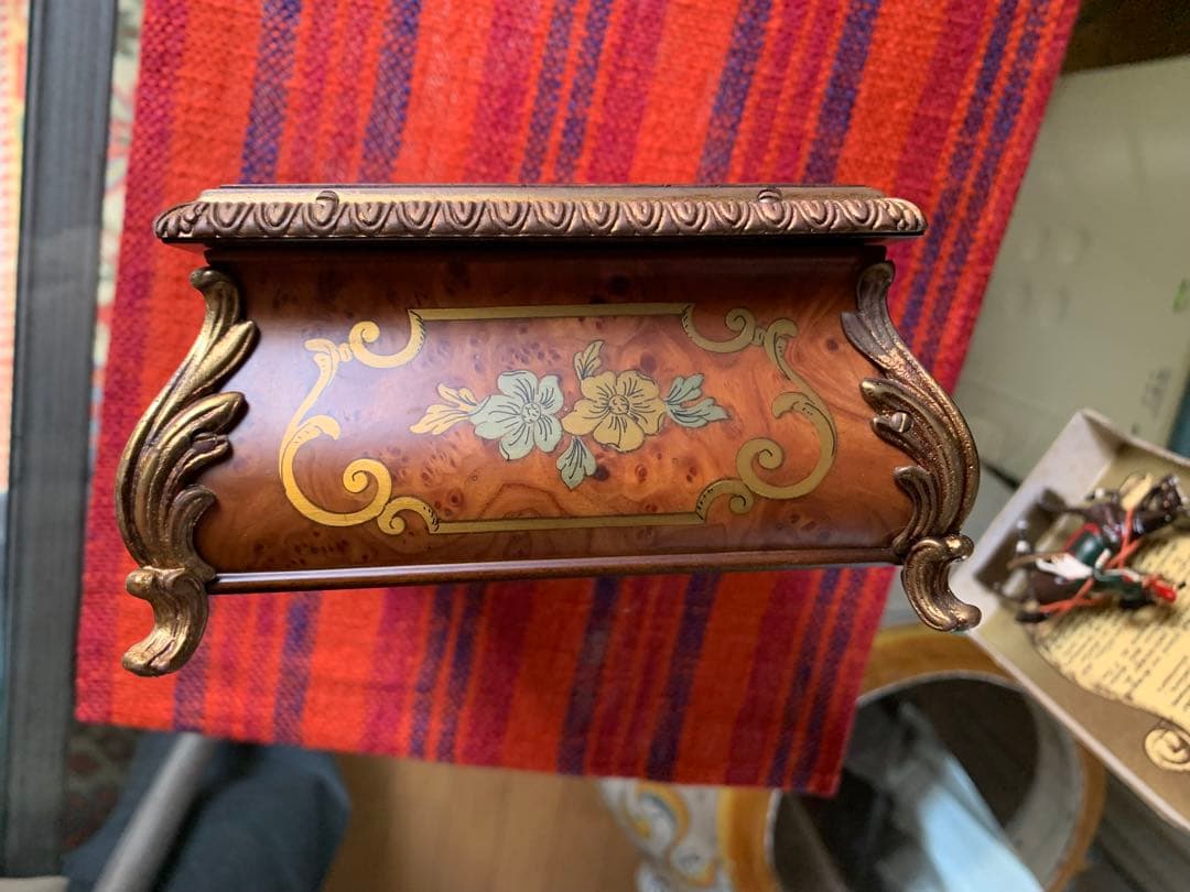 リュージュ　楡のこぶ材に真鍮としろめの象眼