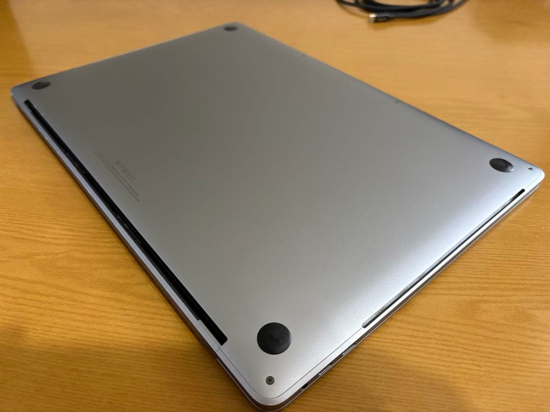 MacBook本体 MacBook Pro 2018 15 inch i9 32GB 512GB