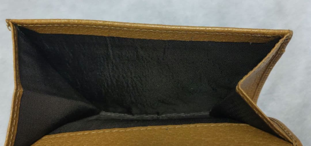 PRADA キャメル レザー 名刺入れ