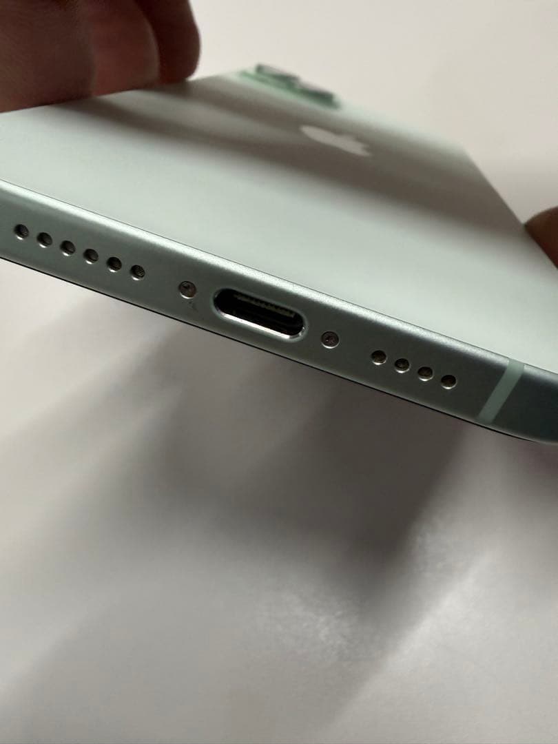 iPhone15Plus グリーン