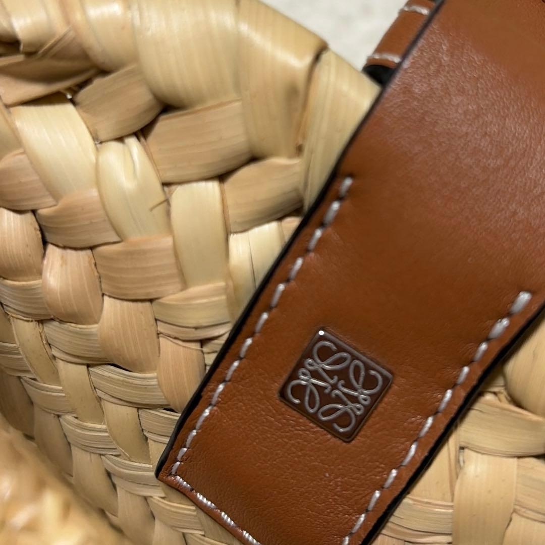 LOEWE かごバッグ ナチュラル／タン