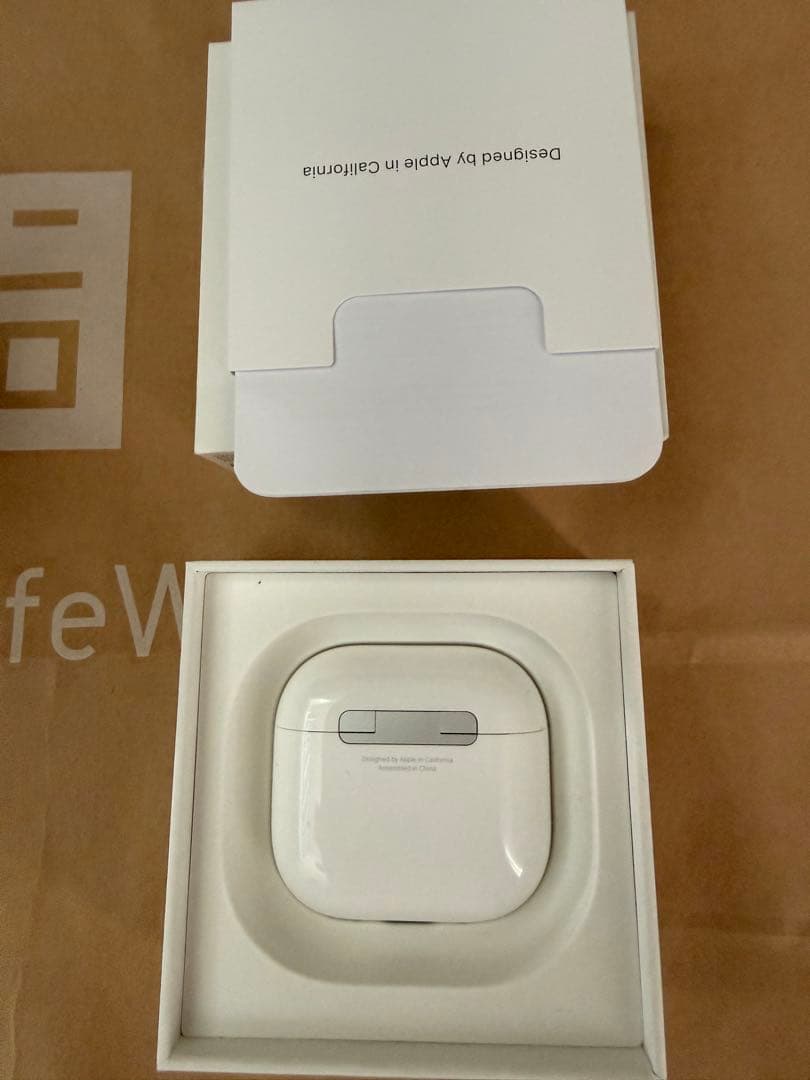 AirPods 第4世代 ANC アクティブノイズキャンセリング搭載モデル