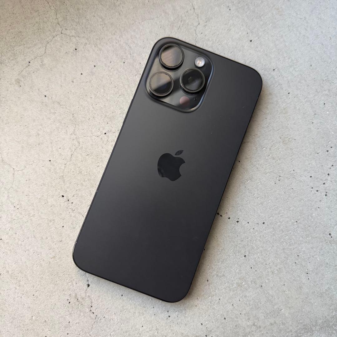 【美品】iPhone15 Pro Max 256GB