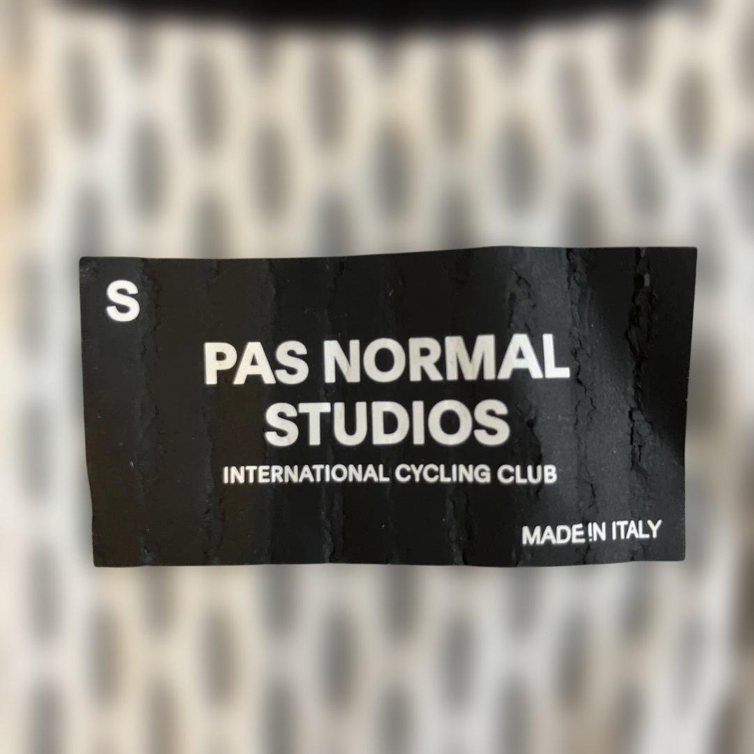 Pas normal studios ビブショーツ　ブラックsサイズ　メンズ