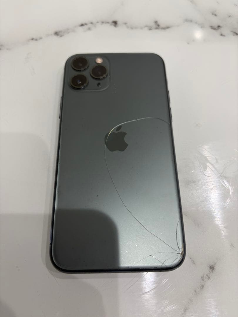 iPhone11Pro 64GB 背面割れあり