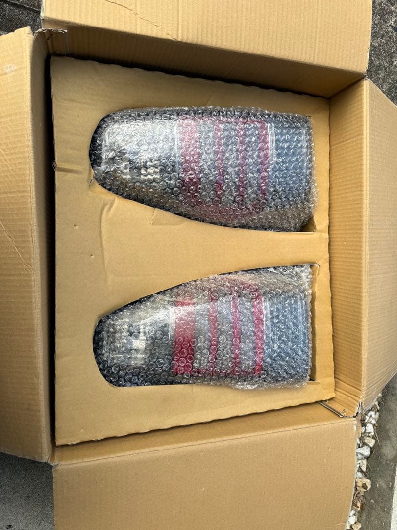 ハイラックスサーフ　TRN215 テールランプ　テールレンズ　LEDテール