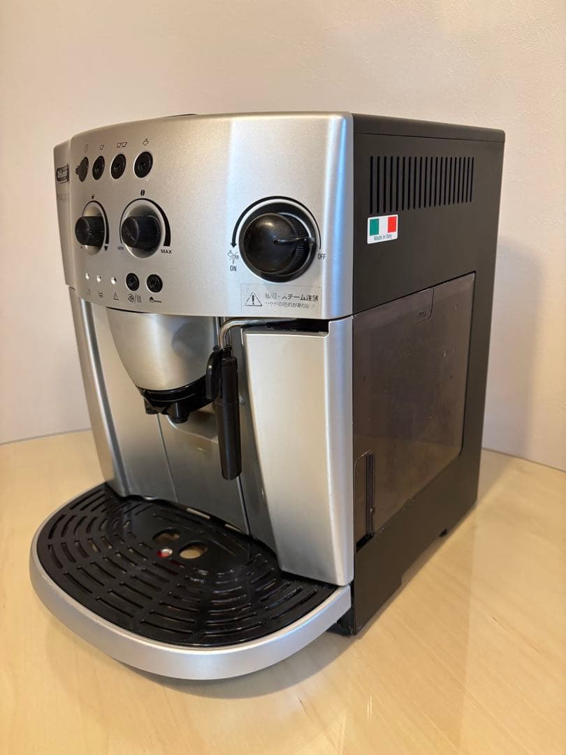 デロンギ マグニフィカ　全自動コーヒーメーカー