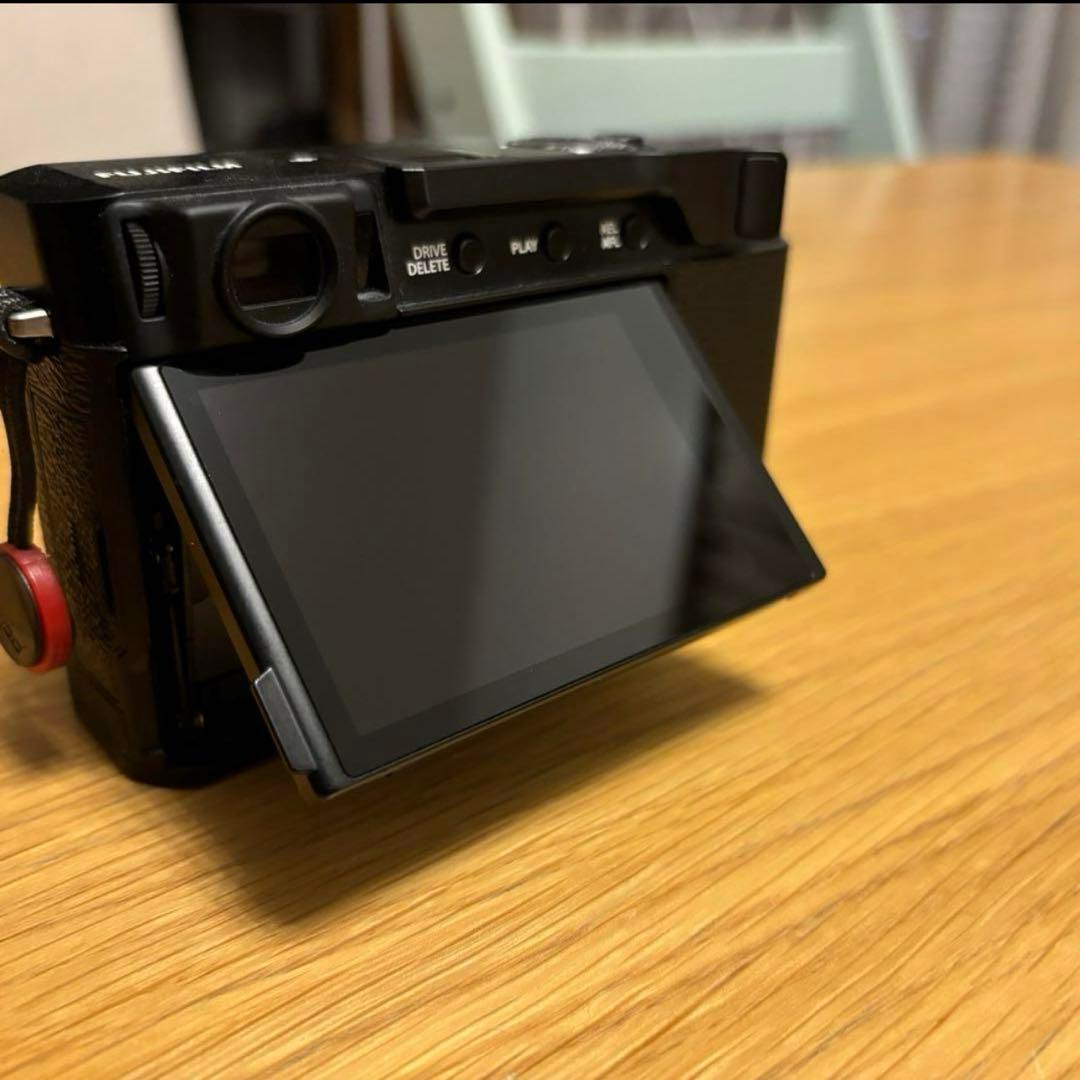 富士フィルムX-E4 Fujifilm デジカメ 一眼レフ おまけ付き