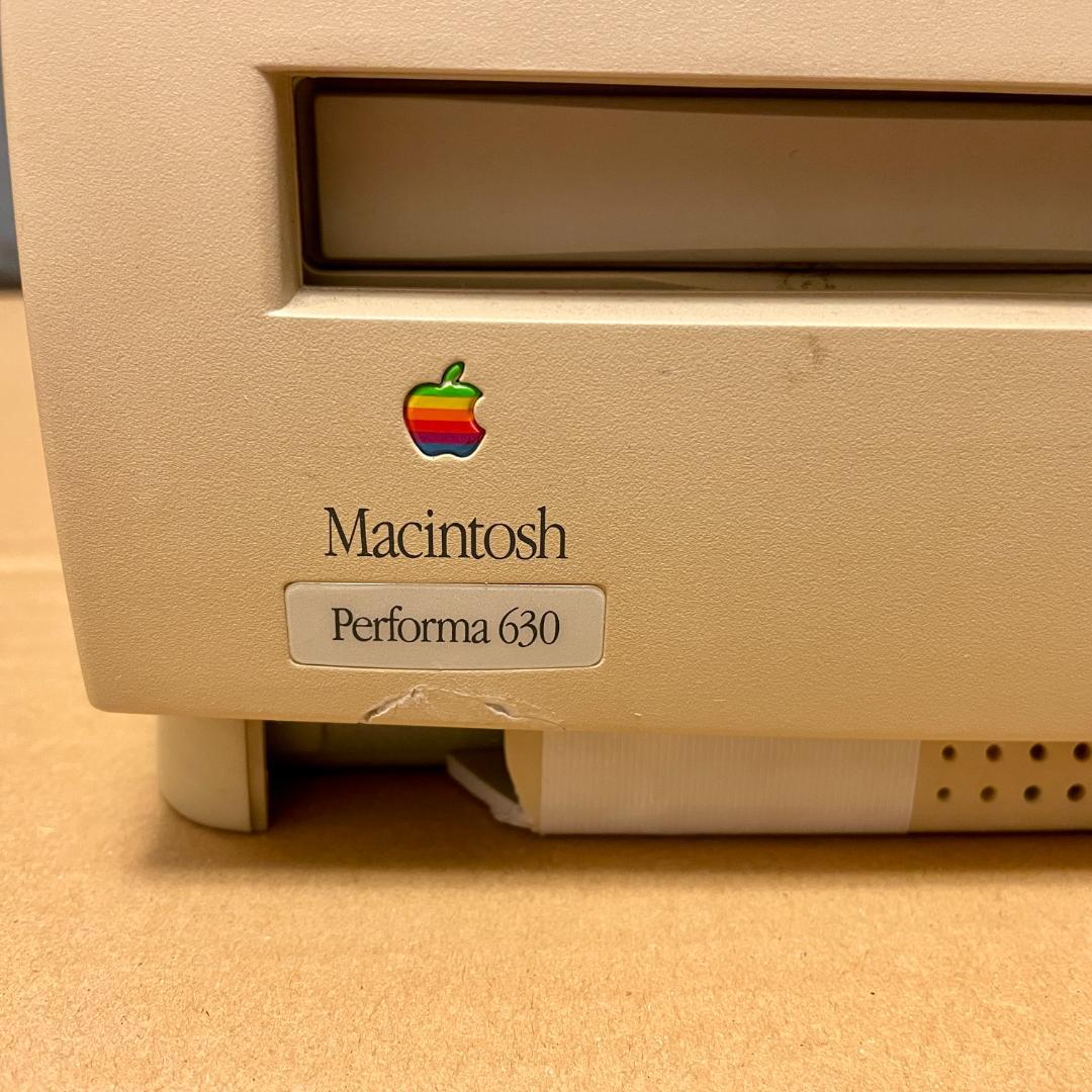 Macintosh Performa 630 1994年製　起動します