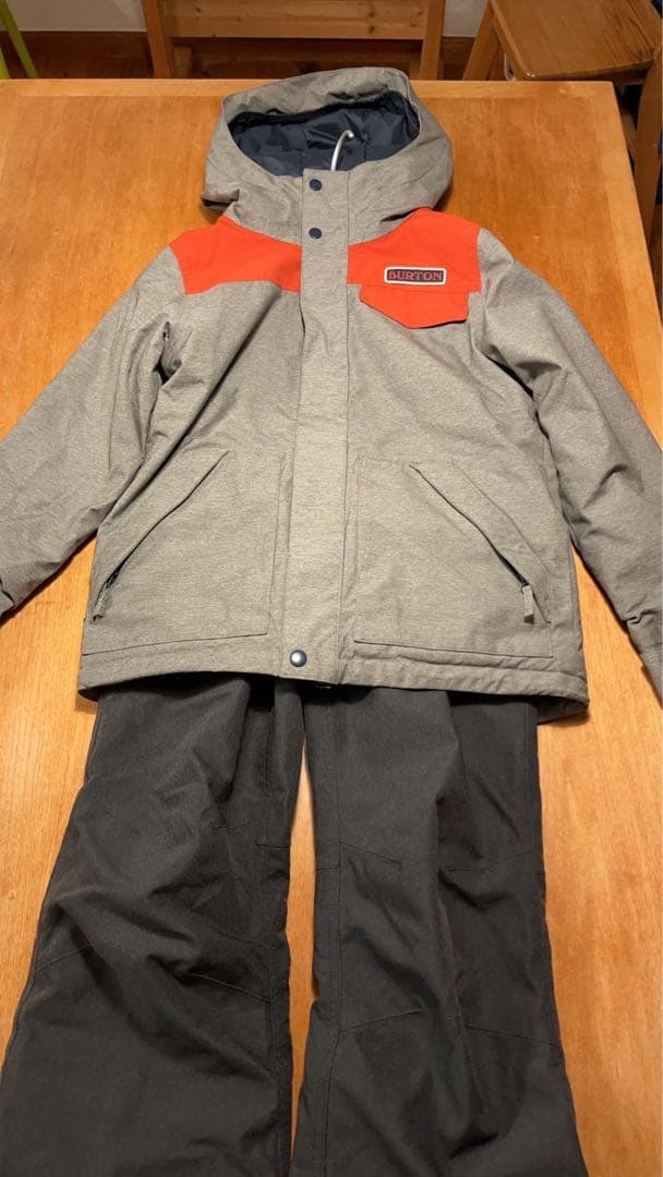 BURTON スノーボードウェア Mサイズ グレー/レッド