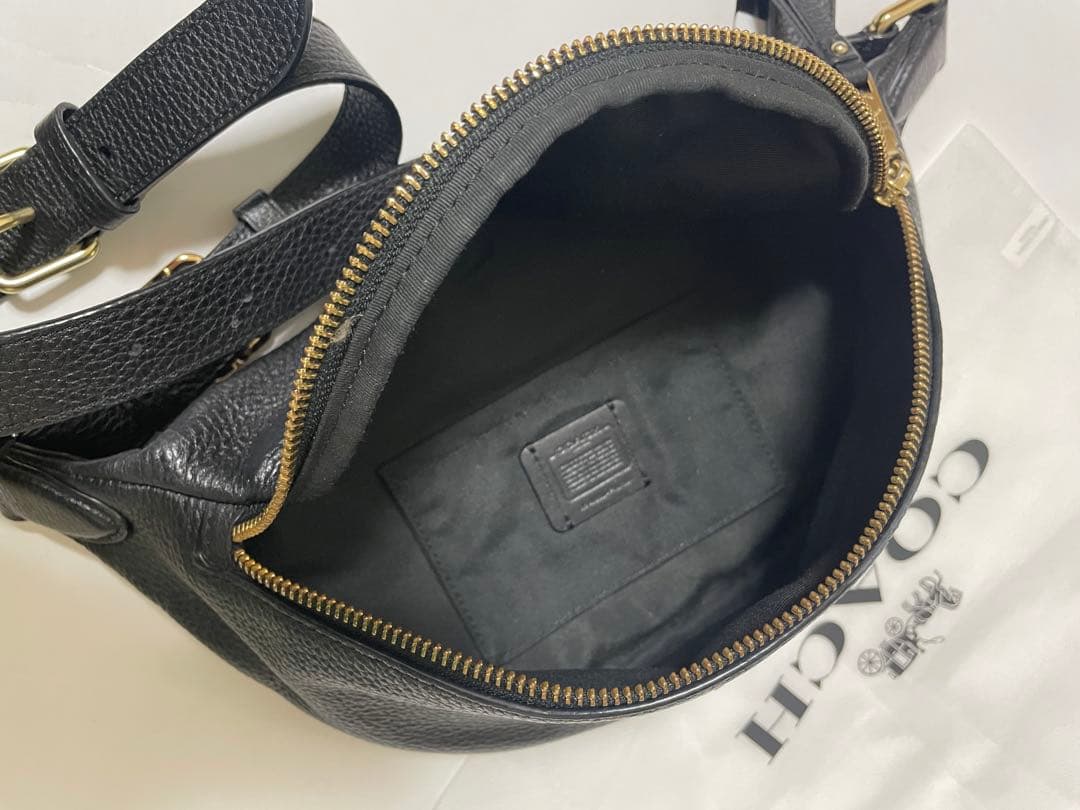 u*6様 人気モデル⭐︎美品　COACH コーチ　ボディバック　シボ革