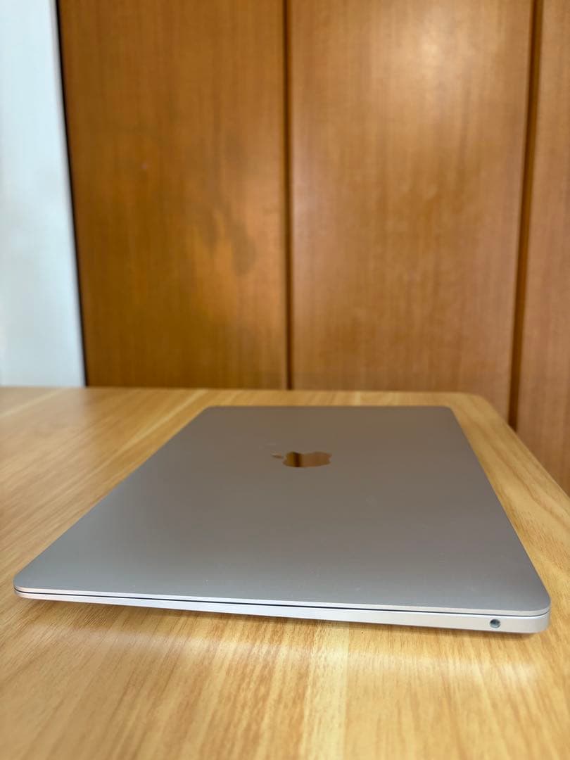 Apple MacBook Air M1 8GB 256GB スペースグレイ
