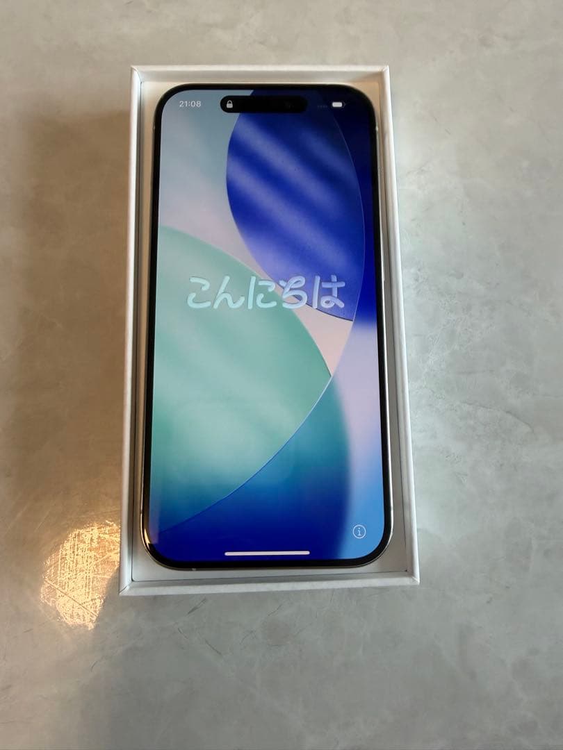 【背面割れ】iPhone15 Pro 128GB ホワイト SIMフリー