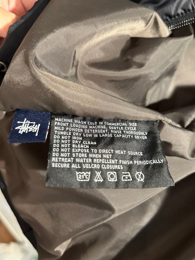 STUSSY ステューシー　ダウンジャケット