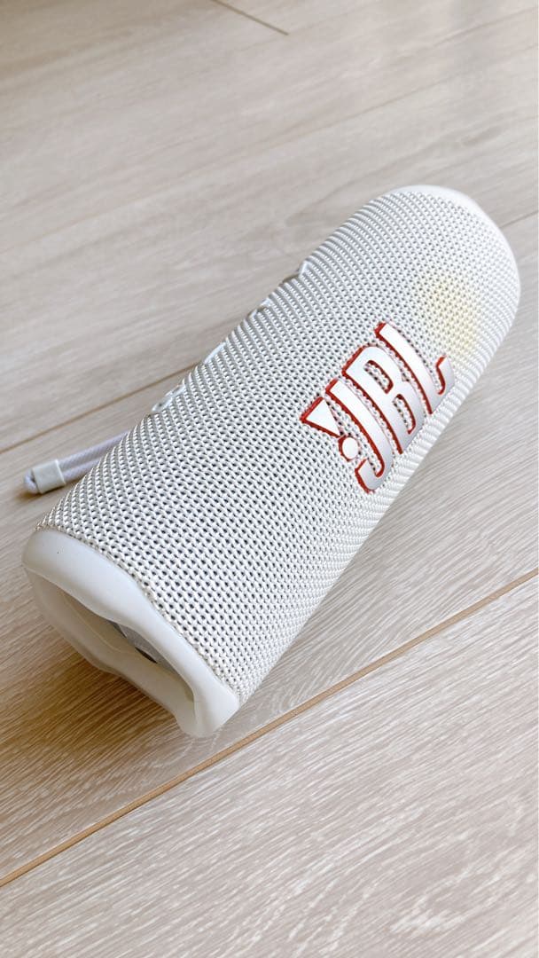 【hiro君さん専用】JBL FLIP6 白 ワイヤレススピーカー